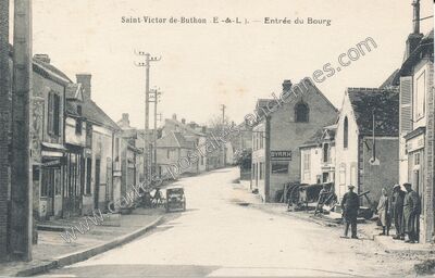 Carte postale ancienne Entrée du Bourg — Saint-Victor-de-Buthon (Eure-et-Loir)