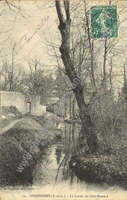 Carte postale ancienne Le Lavoir du Petit-Bossard — Senonches (Eure-et-Loir)