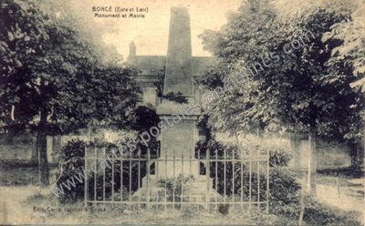 Carte postale ancienne Monument et Mairie — Boncé (Eure-et-Loir)