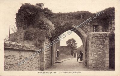 Carte postale ancienne Porte de Boisville — Bonneval (Eure-et-Loir)