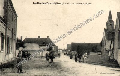 Carte postale ancienne La Place et l'Eglise — Boullay les Deux Eglises (Eure-et-Loir)