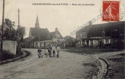 Carte postale ancienne Rue de Courville — Champrond-en-Gâtine (Eure-et-Loir)