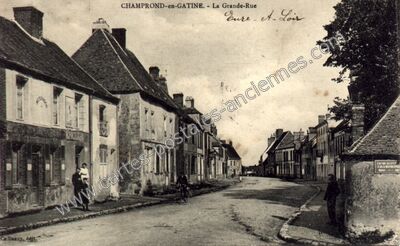 Carte postale ancienne La Grande-Rue — Champrond-en-Gâtine (Eure-et-Loir)