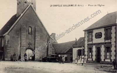 Carte postale ancienne Place de l'Eglise — Chapelle-Guillaume (Eure-et-Loir)