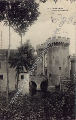 Carte postale ancienne Porte Guillaume — Chartres (Eure-et-Loir)