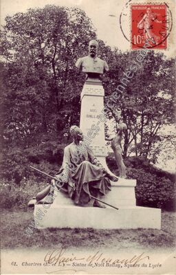 Carte postale ancienne Statue de Noël Ballay, Square du Lycée — Chartres (Eure-et-Loir)