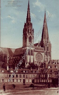 Carte postale ancienne La Cathédrale / Vue prise Place Châtelet — Chartres (Eure-et-Loir)