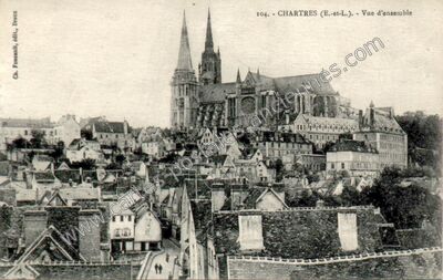 Carte postale ancienne Vue d'ensemble — Chartres (Eure-et-Loir)