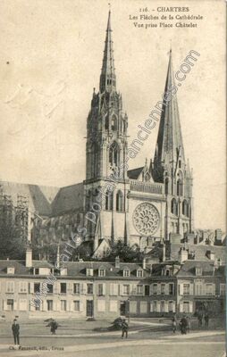 Carte postale ancienne Les Flèches de la Cathédrale — Chartres (Eure-et-Loir)