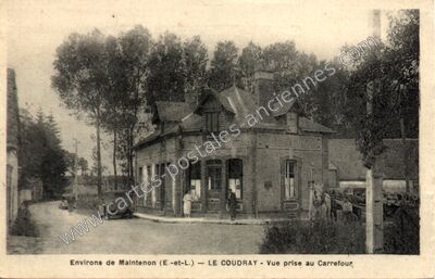 Carte postale ancienne Vue prise au Carrefour — Le Coudray (Eure-et-Loir)