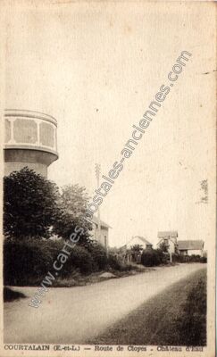 Carte postale ancienne Route de Cloyes - Château d'Eau — Courtalain (Eure-et-Loir)