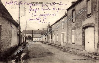 Carte postale ancienne Route d'Auneau — Denonville (Eure-et-Loir)