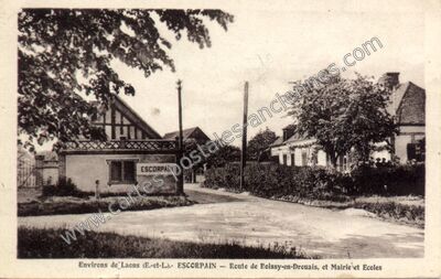 Carte postale ancienne Environs de Laons - Route de Boissy-en-Drouais, et Mairie et Ecoles — Escorpain (Eure-et-Loir)