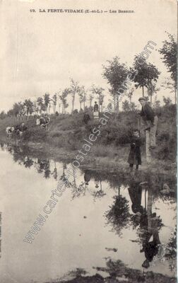 Carte postale ancienne Les Bassins — La Ferté-Vidame (Eure-et-Loir)