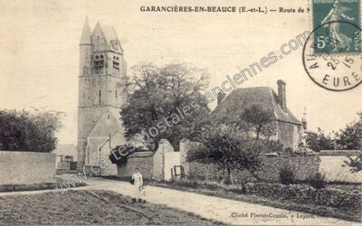 Carte postale ancienne Route de S — Garancières-en-Beauce (Eure-et-Loir)