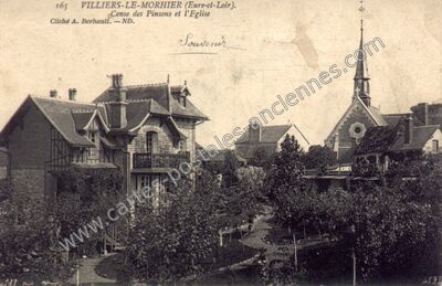 Carte postale ancienne Cense des Pinsons et l'Eglise — Villiers-le-Morhier (Eure-et-Loir)