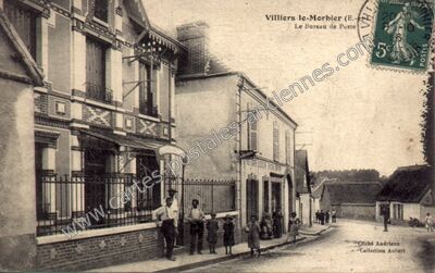 Carte postale ancienne Le Bureau de Poste — Villiers-le-Morhier (Eure-et-Loir)