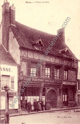 Carte postale ancienne Maison de Bois — Brou (Eure-et-Loir)