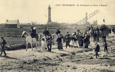 Carte postale ancienne De St-Guénolé au Phare d Ekmühl — Penmarch (Finistère)