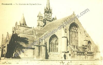 Carte postale ancienne Vue Générale de l'Eglise St-Nona — Penmarch (Finistère)