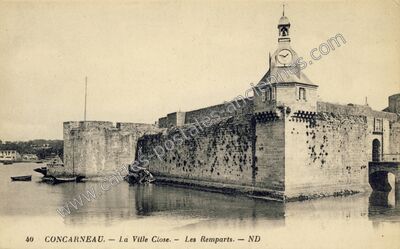 Carte postale ancienne La Ville Close. — Les Remparts — Concarneau (Finistère)