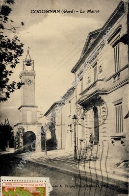 Carte postale ancienne La Mairie — Codognan (Gard)