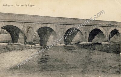 Carte postale ancienne Pont sur le Rhôny — Codognan (Gard)