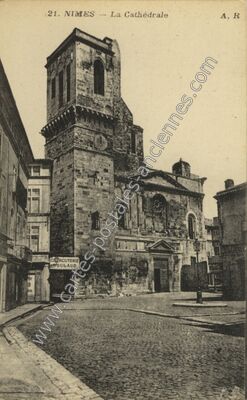 Carte postale ancienne La Cathédrale — Nîmes (Gard)
