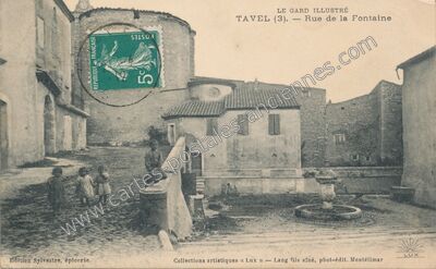 Carte postale ancienne Rue de la Fontaine — Tavel (Gard)