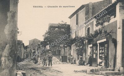 Carte postale ancienne Chemin de carrières — Tavel (Gard)
