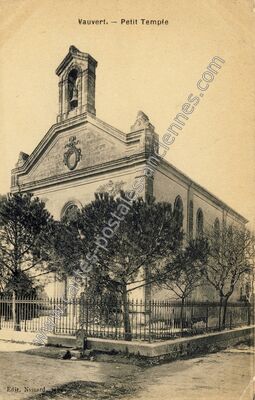 Carte postale ancienne Petit Temple — Vauvert (Gard)