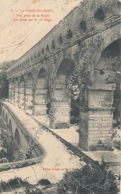Carte postale ancienne Pont du Gard — Vers-Pont-du-Gard (Gard)