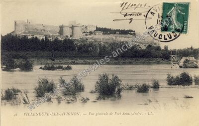 Carte postale ancienne Vue générale de Fort Saint-André — Villeneuve-lès-Avignon (Gard)