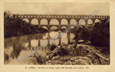 Carte postale ancienne Le Pont du Gard — Nîmes (Gard)