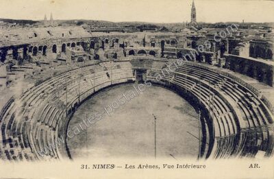 Carte postale ancienne Les Arènes, Vue Intérieure — Nîmes (Gard)