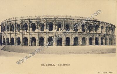 Carte postale ancienne Les Arènes — Nîmes (Gard)