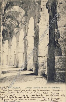 Carte postale ancienne Arènes (arceau du rez de chaussée) — Nîmes (Gard)