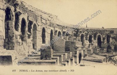 Carte postale ancienne Les Arènes, vue intérieure (détail) — Nîmes (Gard)