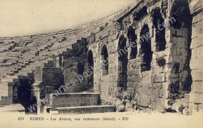 Carte postale ancienne Les Arènes, vue intérieure (détail) — Nîmes (Gard)