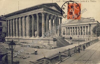 Carte postale ancienne Maison Carrée et le Théâtre — Nîmes (Gard)