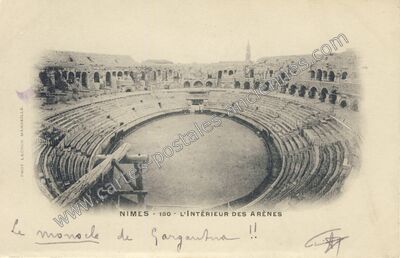 Carte postale ancienne L'Intérieur des Arènes — Nîmes (Gard)