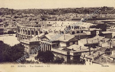 Carte postale ancienne Vue Générale — Nîmes (Gard)