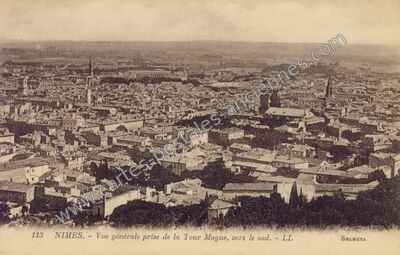 Carte postale ancienne Vue générale prise de la Tour Magne, vers le sud — Nîmes (Gard)