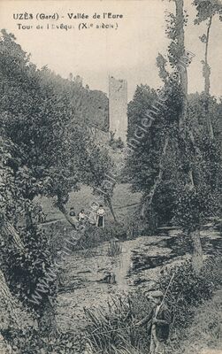 Carte postale ancienne Vallée de l'Eure - Tour de l'Évêque — Uzès (Gard)