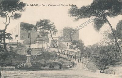 Carte postale ancienne Alais — Alès (Gard)