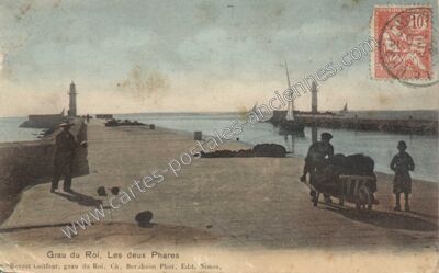 Carte postale ancienne Les deux Phares — Le Grau-du-Roi (Gard)