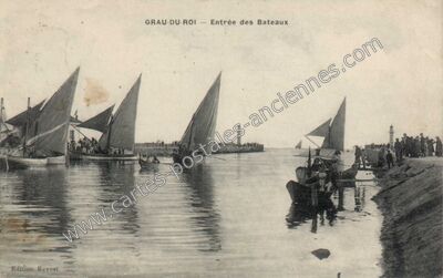 Carte postale ancienne Entrée des Bateaux — Le Grau-du-Roi (Gard)