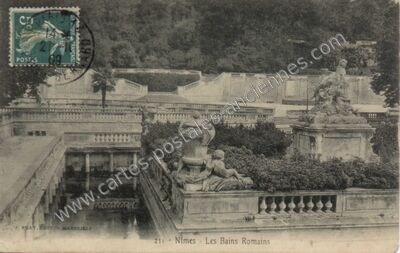 Carte postale ancienne Les Bains Romains — Nîmes (Gard)