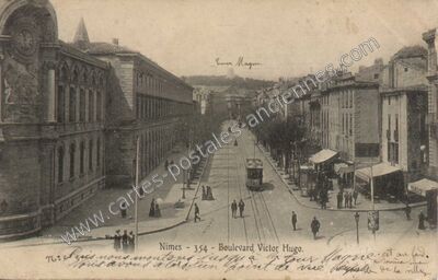 Carte postale ancienne Boulevard Victor Hugo — Nîmes (Gard)
