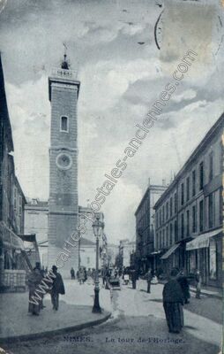 Carte postale ancienne La tour de l'Horloge — Nîmes (Gard)